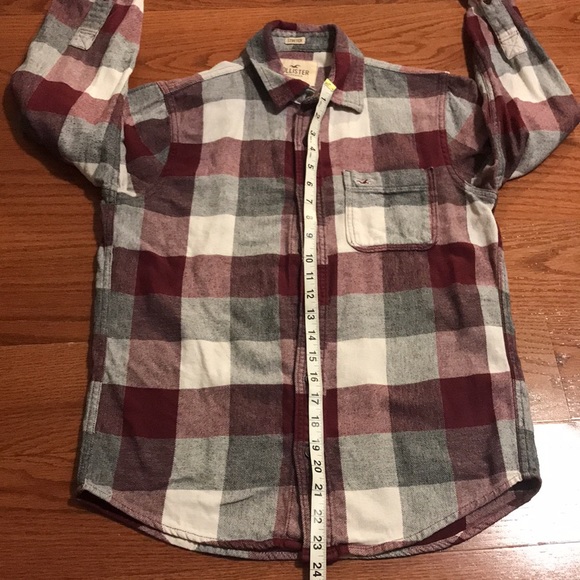 Hollister Checkered Shirt - Picture 4 of 9